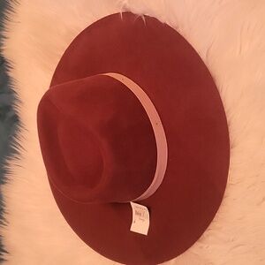 NWT! Charlie One Horse Burgundy Women's Hat. Reasonable Offers ACCEPTED!